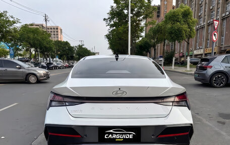 Hyundai Elantra, 2023 год, 1 550 000 рублей, 4 фотография