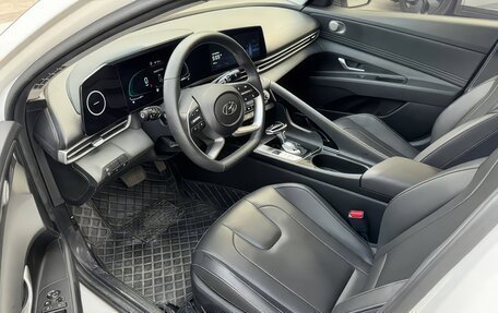 Hyundai Elantra, 2023 год, 1 550 000 рублей, 7 фотография