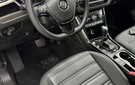 Volkswagen Touran III, 2020 год, 1 900 000 рублей, 28 фотография
