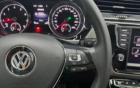 Volkswagen Touran III, 2020 год, 1 900 000 рублей, 34 фотография