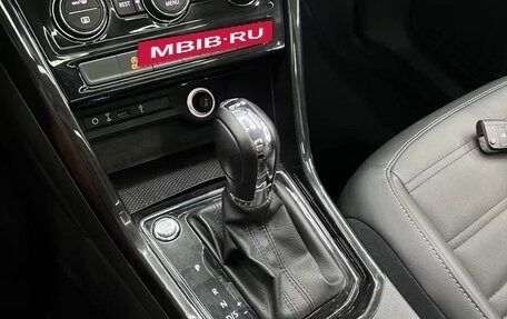 Volkswagen Touran III, 2020 год, 1 900 000 рублей, 36 фотография