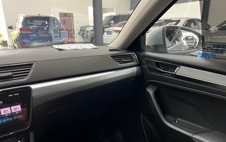 Skoda Superb III рестайлинг, 2022 год, 2 200 000 рублей, 21 фотография
