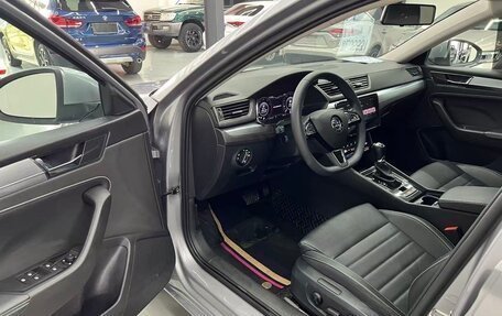 Skoda Superb III рестайлинг, 2022 год, 2 200 000 рублей, 24 фотография