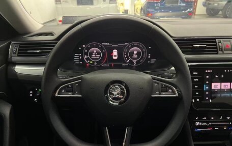 Skoda Superb III рестайлинг, 2022 год, 2 200 000 рублей, 27 фотография