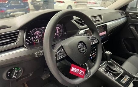 Skoda Superb III рестайлинг, 2022 год, 2 200 000 рублей, 32 фотография