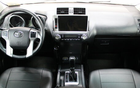 Toyota Land Cruiser Prado 150 рестайлинг 2, 2013 год, 3 085 000 рублей, 9 фотография