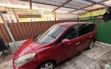 Renault Scenic III, 2011 год, 400 000 рублей, 2 фотография