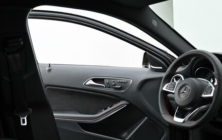 Mercedes-Benz GLA, 2017 год, 1 925 000 рублей, 10 фотография