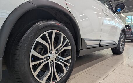 Mitsubishi Outlander III рестайлинг 3, 2018 год, 1 649 000 рублей, 6 фотография