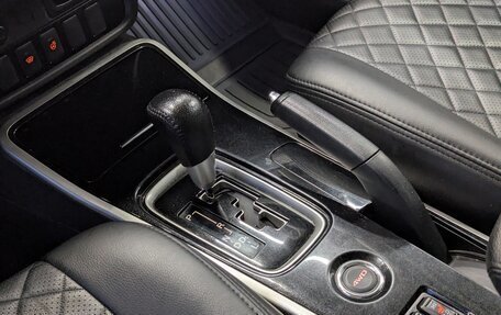 Mitsubishi Outlander III рестайлинг 3, 2018 год, 1 649 000 рублей, 14 фотография