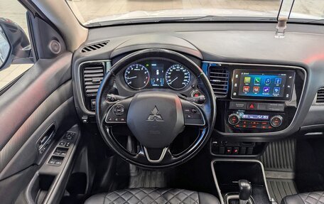 Mitsubishi Outlander III рестайлинг 3, 2018 год, 1 649 000 рублей, 22 фотография