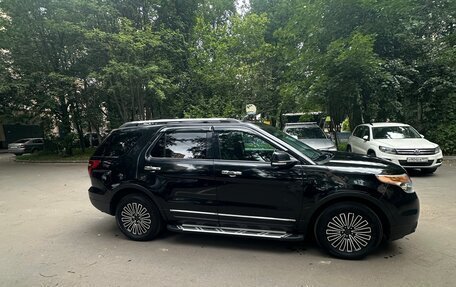 Ford Explorer VI, 2013 год, 1 530 000 рублей, 2 фотография