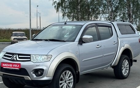Mitsubishi L200 IV рестайлинг, 2014 год, 1 820 000 рублей, 5 фотография