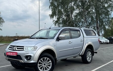 Mitsubishi L200 IV рестайлинг, 2014 год, 1 820 000 рублей, 2 фотография