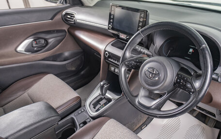 Toyota Yaris Cross, 2021 год, 1 849 000 рублей, 9 фотография
