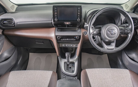 Toyota Yaris Cross, 2021 год, 1 849 000 рублей, 11 фотография