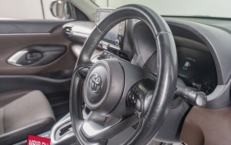 Toyota Yaris Cross, 2021 год, 1 849 000 рублей, 13 фотография