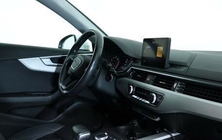 Audi A4, 2019 год, 1 950 000 рублей, 14 фотография