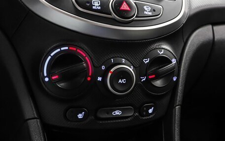 Hyundai Solaris II рестайлинг, 2012 год, 849 000 рублей, 17 фотография