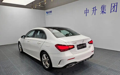 Mercedes-Benz A-Класс, 2022 год, 1 900 000 рублей, 4 фотография