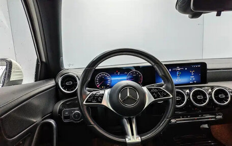 Mercedes-Benz A-Класс, 2022 год, 1 900 000 рублей, 8 фотография