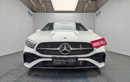 Mercedes-Benz A-Класс, 2022 год, 1 900 000 рублей, 2 фотография