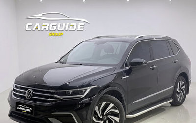Volkswagen Tiguan II, 2023 год, 2 720 000 рублей, 1 фотография