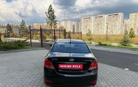 Hyundai Solaris II рестайлинг, 2015 год, 990 000 рублей, 10 фотография