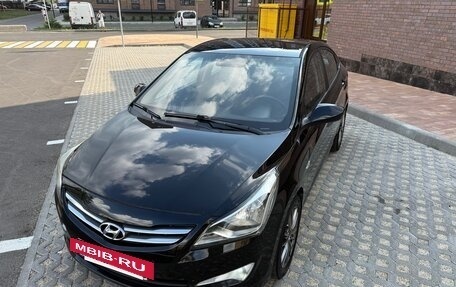 Hyundai Solaris II рестайлинг, 2015 год, 990 000 рублей, 4 фотография