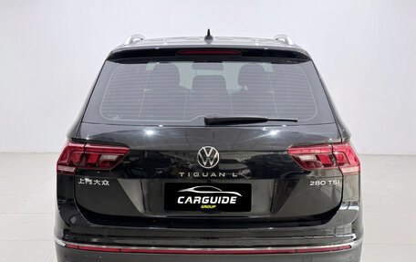 Volkswagen Tiguan II, 2023 год, 2 720 000 рублей, 5 фотография