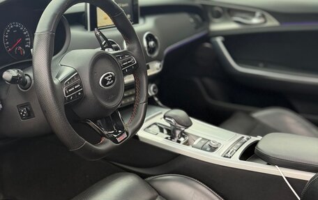 KIA Stinger I, 2018 год, 3 199 999 рублей, 13 фотография