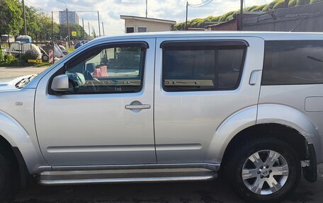 Nissan Pathfinder, 2006 год, 700 000 рублей, 3 фотография