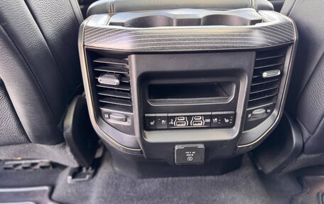 Dodge RAM IV, 2018 год, 4 300 000 рублей, 16 фотография