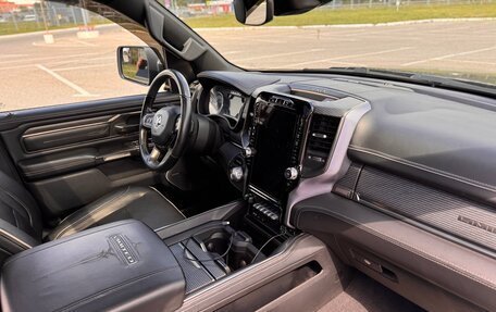Dodge RAM IV, 2018 год, 4 300 000 рублей, 20 фотография