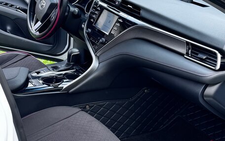 Toyota Camry, 2020 год, 3 200 000 рублей, 9 фотография