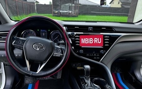 Toyota Camry, 2020 год, 3 200 000 рублей, 6 фотография