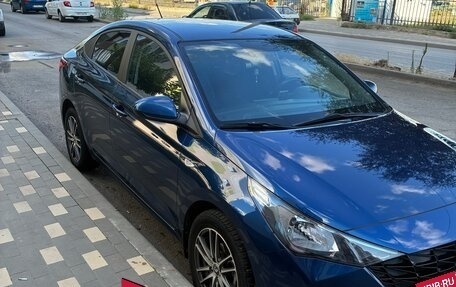 Hyundai Solaris II рестайлинг, 2021 год, 1 200 000 рублей, 4 фотография