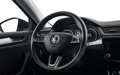Skoda Superb III рестайлинг, 2019 год, 2 350 000 рублей, 16 фотография