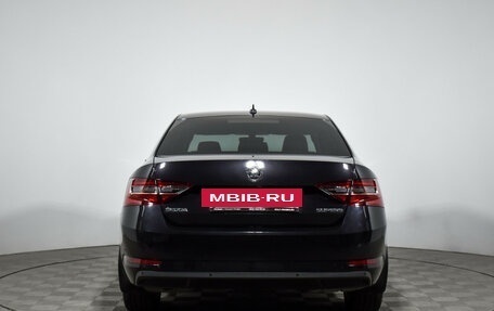 Skoda Superb III рестайлинг, 2019 год, 2 350 000 рублей, 6 фотография