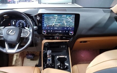 Lexus NX, 2023 год, 6 960 777 рублей, 17 фотография