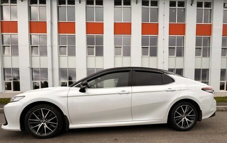 Toyota Camry, 2021 год, 3 450 000 рублей, 4 фотография
