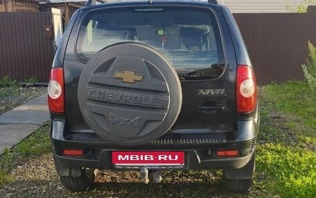 Chevrolet Niva I рестайлинг, 2017 год, 730 000 рублей, 2 фотография