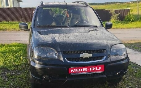 Chevrolet Niva I рестайлинг, 2017 год, 730 000 рублей, 6 фотография