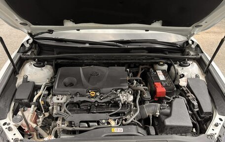 Toyota Camry, 2021 год, 3 450 000 рублей, 18 фотография