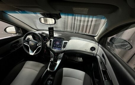 Chevrolet Cruze II, 2012 год, 579 777 рублей, 15 фотография