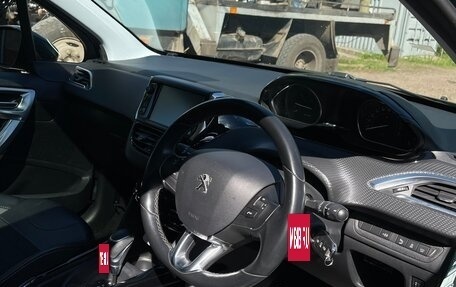 Peugeot 2008 II, 2016 год, 870 000 рублей, 9 фотография