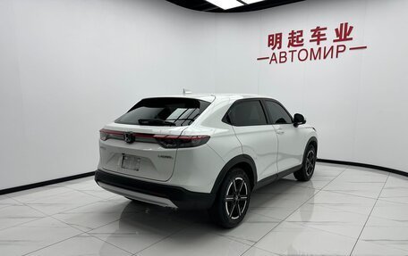 Honda Vezel, 2023 год, 1 950 000 рублей, 4 фотография