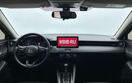 Honda Vezel, 2023 год, 1 950 000 рублей, 9 фотография
