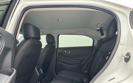 Honda Vezel, 2023 год, 1 950 000 рублей, 15 фотография