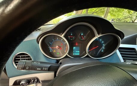 Chevrolet Cruze II, 2011 год, 850 000 рублей, 10 фотография